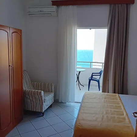 Nada Apartament Saranda